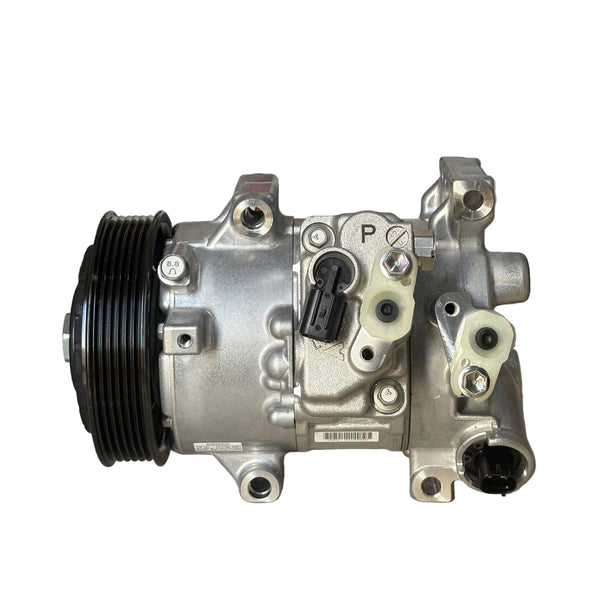 TOYOTA COROLLA - COMPRESSOR  1.8L - 8831068032